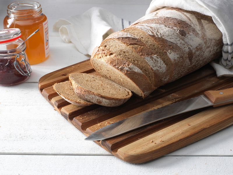 Essential Brot-Schneidebrett