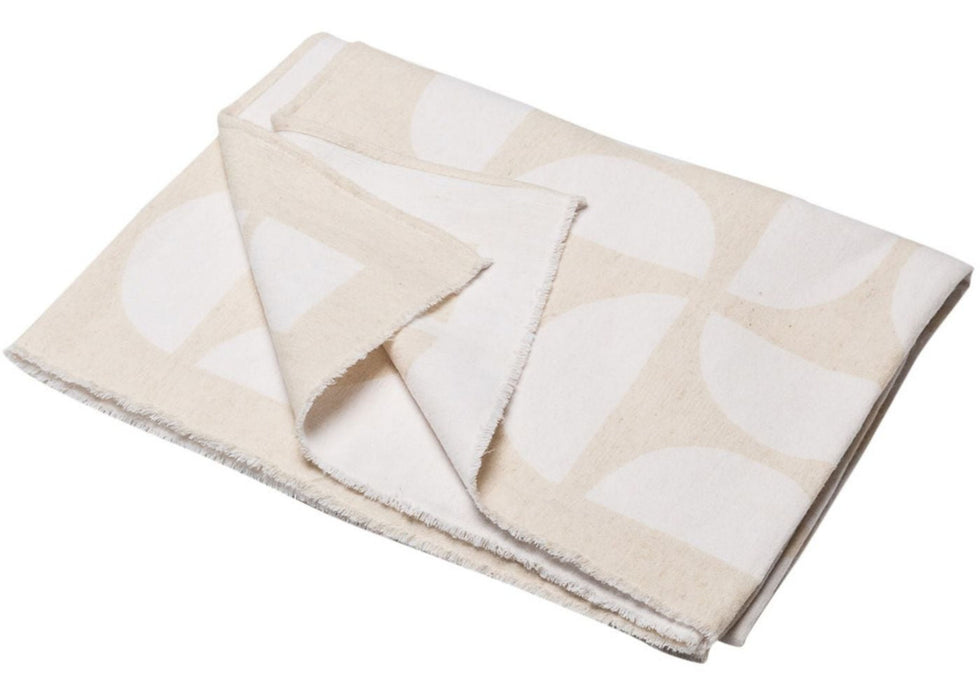 Cotton-linen ALBA summer plaid “half circles” “white cream”, 200 x 140 cm, cuddle up and feel good, with hem and fringed edge