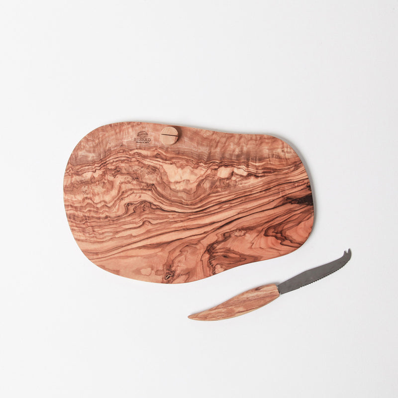 Käsebrett mit Messer