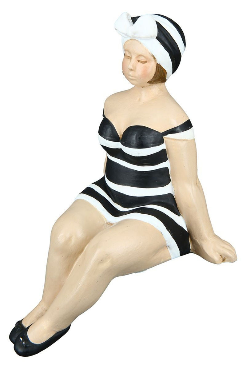 Tolles Themen Figuren Set, 2 maritime nostalgische Strandnixen im schwarz weißen Badeanzug, Kantensitzer, stabiler Kunststein, durch wundervolles Design in Szene gesetzt, je ca. 13 x 8 x 8 cm