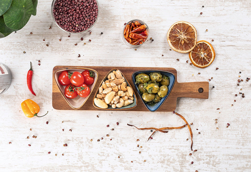 MORITZ&MORITZ Dipp Schalen Set dreieckig mit Akazienbrett 34x9,5x4,6cm 4teilig