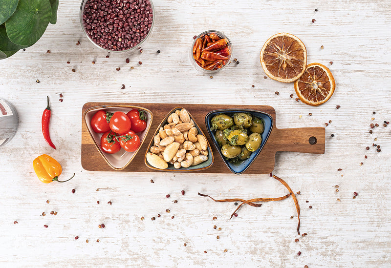 MORITZ&MORITZ Dipp Schalen Set dreieckig mit Akazienbrett 34x9,5x4,6cm 4teilig