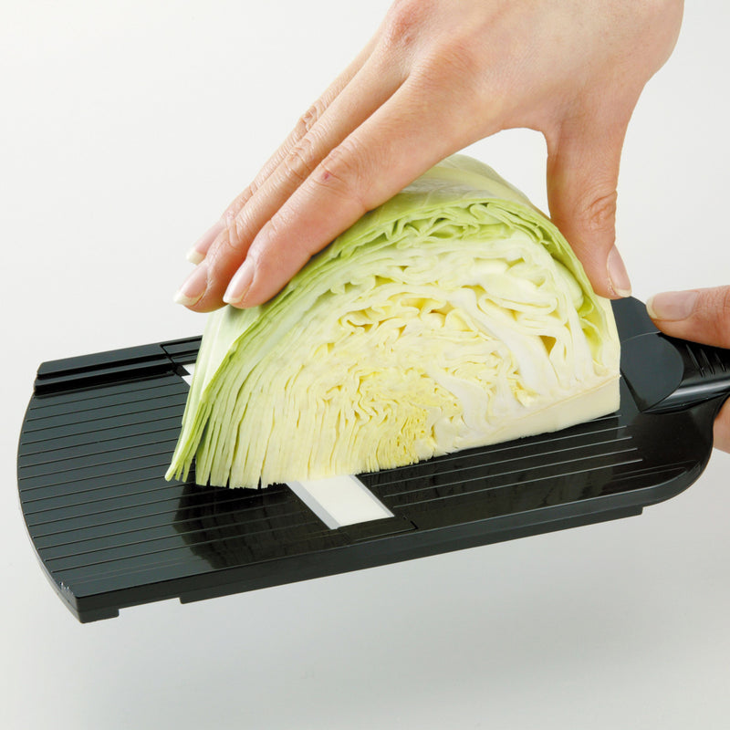 Universalhobel, 
4-stufige Schnittdickeneinstellung, schwarz