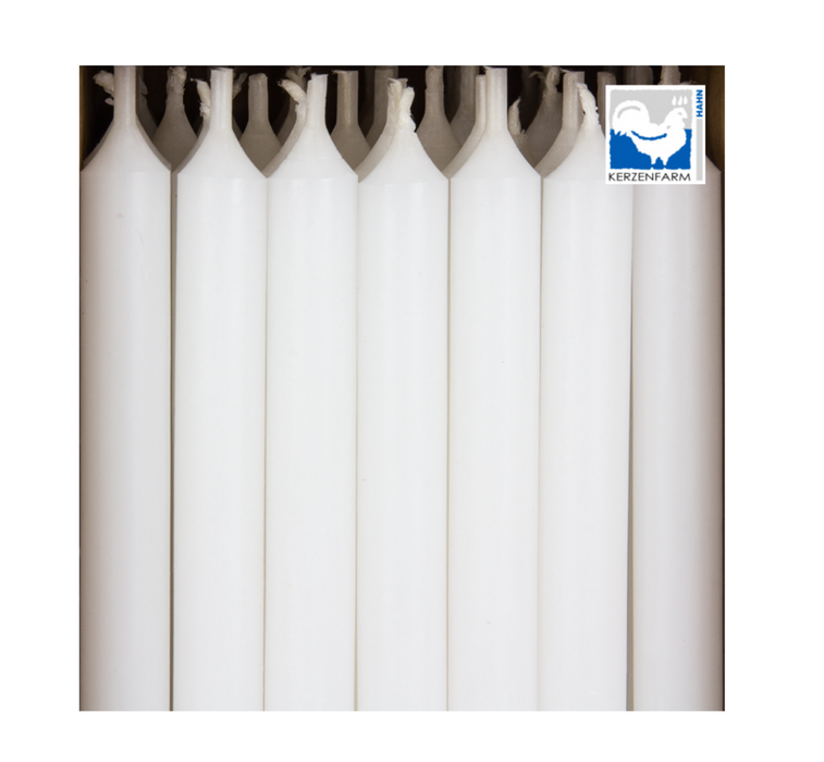 Tall stick candles set of 6 in an elegant style, color PURE WHITE, slim design with 1.3 cm diameter, height 25 cm, approx. 6 hours burning time, soot and drip-free, high envy factor.