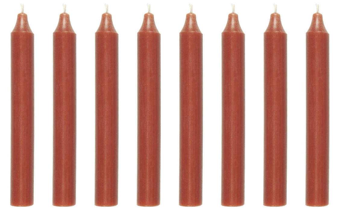 Stick candles set of 8 in a rustic design. Color "AUTUMN RED RUSTIC". Timeless design, 2.2 cm diameter, height 18 cm, approx. 8 hours burning time, high envy factor.