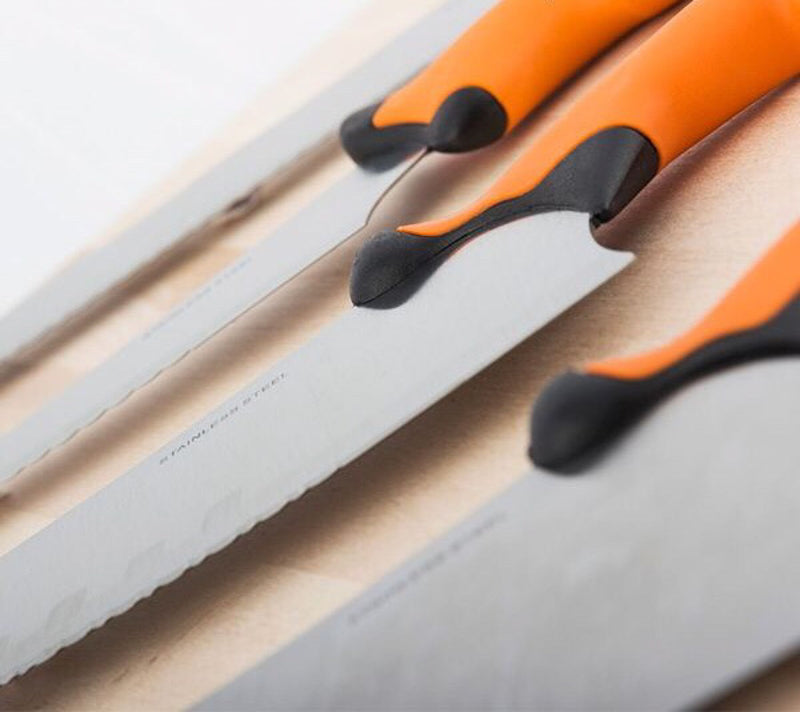 Grill und Steakmesser plus Küchenmesserset, Edelstahl 10 Teile, alles was eine moderne Küche benötigt, incl. 4 Steakmesser, ergonomische Griffe, sichere Einfassung, tolle Geschenkidee