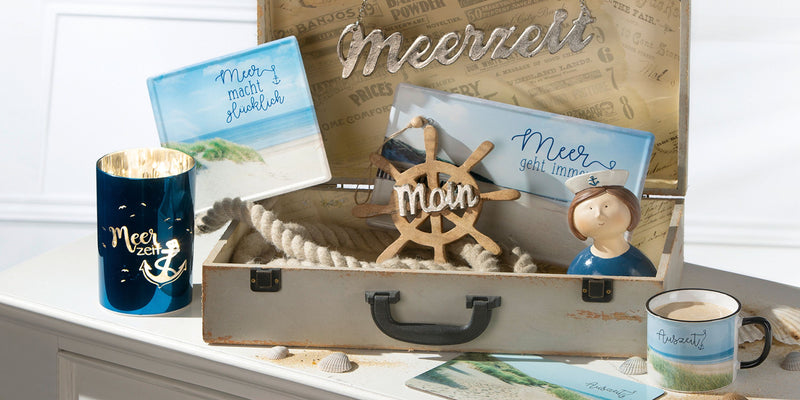 Maritimes Garten Holzplankenschild , Modell: MEER MACHT EINFACH GLÜCKLICH , Material Holz mit Sisalband , Maße 33 x 23 cm, Naturband Aufhängung, ideal für Garten, Terrasse oder einfach Zuhause.